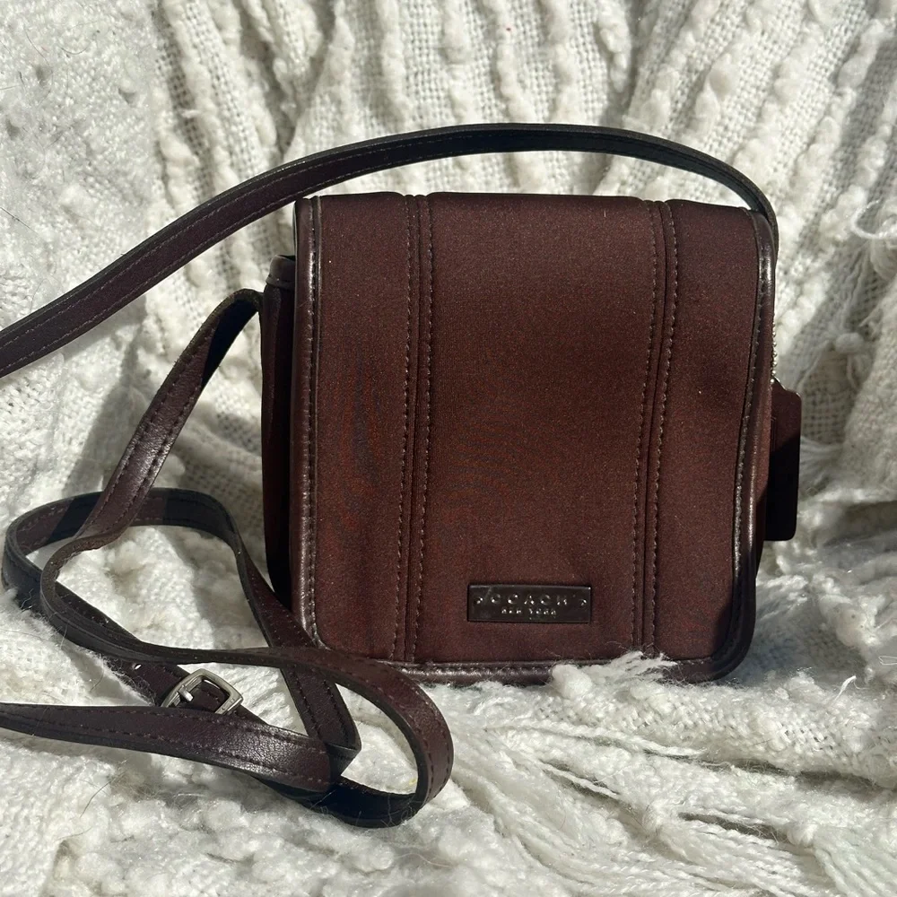 Vintage Coach Mini Neo Flap - Picture 1 of 12